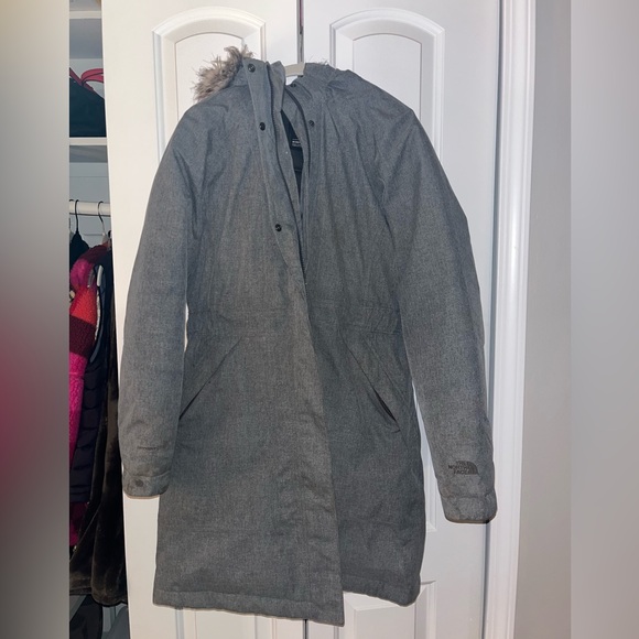 The north face arctic down parka - Picture 2 of 16